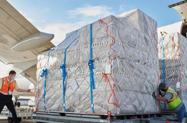 新加坡空運(yùn)專線對(duì)全球經(jīng)濟(jì)的影響有哪些？