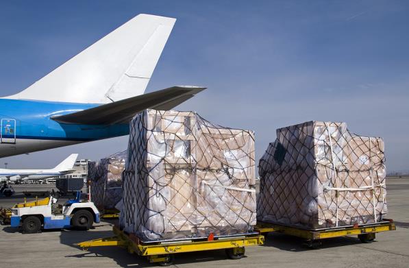 美國(guó)空運(yùn)物流的未來(lái)發(fā)展?jié)摿薮螅貙⒗^續(xù)發(fā)揮著重要的作用