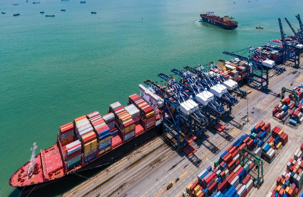 上海貨代公司數量眾多，服務水平和質量也都處于較高水平