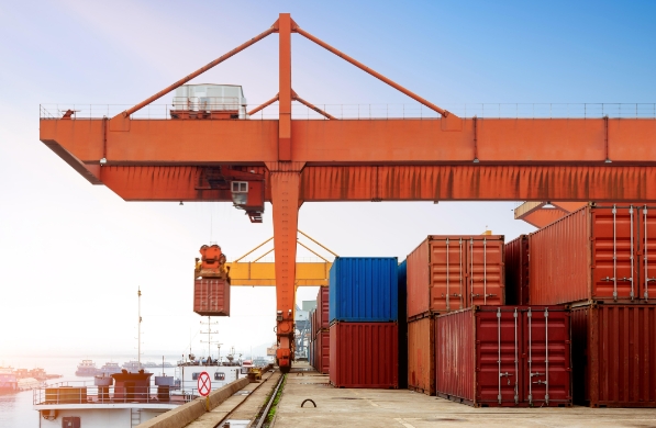 隨著全球化和信息技術(shù)的發(fā)展，貨代行業(yè)也在不斷創(chuàng)新和發(fā)展