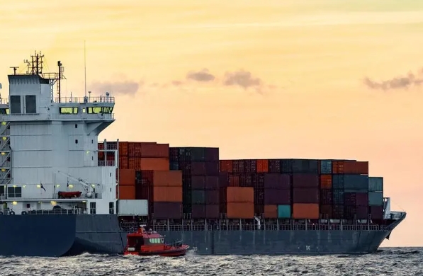 貨運代理不僅是物流鏈條中的關鍵環節，更是連接世界貿易的隱形橋梁