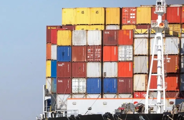 在全球經濟一體化的背景下，上海國際物流的重要地位愈發(fā)凸顯