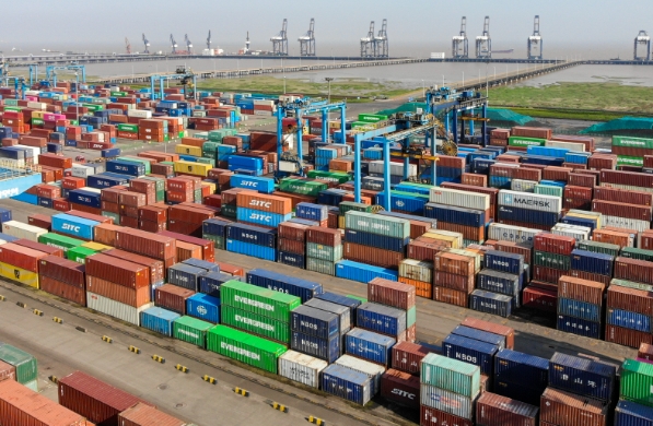 隨著國際貿易的不斷發展，貨代行業也面臨著諸多挑戰