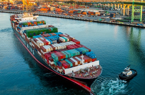 隨著中東地區(qū)經(jīng)濟(jì)的持續(xù)增長(zhǎng)，中東貨代行業(yè)將迎來更多的發(fā)展機(jī)遇